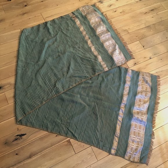 Tibetan Snow Lion Long Green, Gold and Silver Silk Shawl - Picture 1 of 10